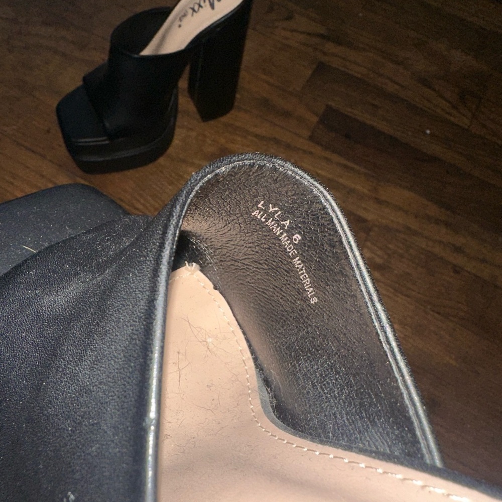 Mixx heels - Picture 5 of 6